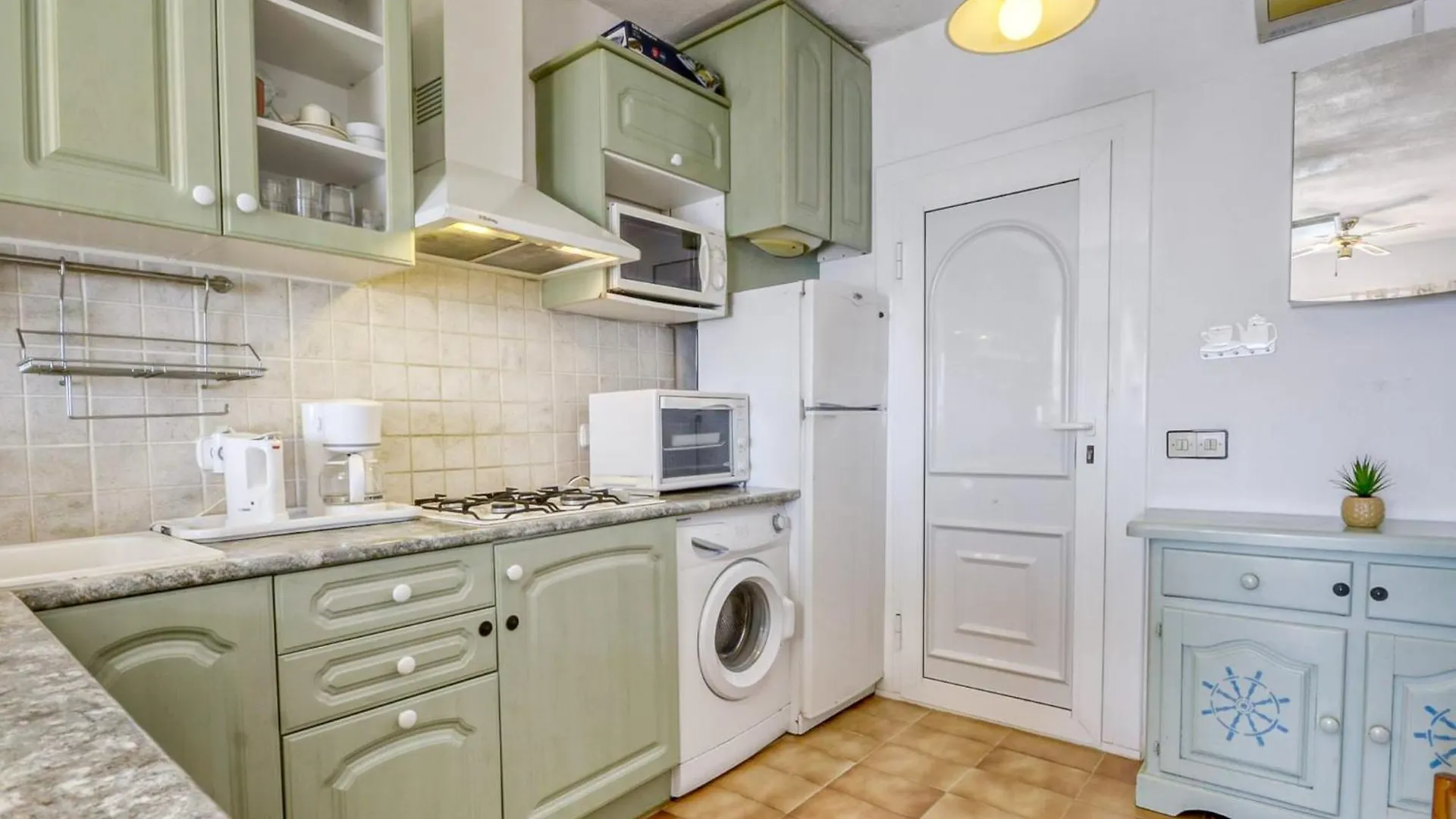 Apartment With Furnished Terrace Roses 0*,  Hiszpania
